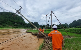 Sau mưa lũ, hơn 15.000 khách hàng ở Sơn La đã được cấp điện trở lại