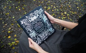 'Lịch sử thế giới vô hình' khám phá sự biến hóa của các hiện tượng huyền bí