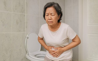 Nữ nội trợ U.70 táo bón suốt 10 năm phải cắt gần như toàn bộ đại tràng