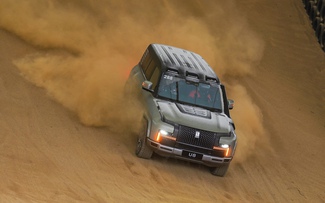 Lội nước, vượt đồi cát cùng xe năng lượng mới tại Trường đua đa địa hình BYD