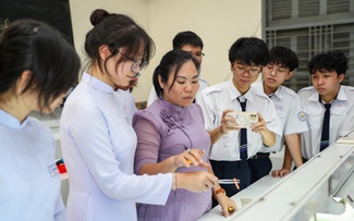 TP.HCM trả lương dạy thêm giờ cho giáo viên bằng 150% chính khóa