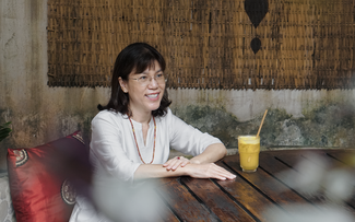 Sếp nữ bỏ lương hơn 200 triệu mở quán chay kiếm bình an