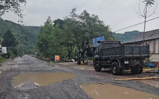 Hạ tầng xuống cấp, giao thương qua Cửa khẩu quốc tế La Lay gặp khó