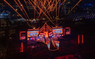 Ẩm thực kết hợp giải trí, ShopeeFood làm mới cuộc chơi đặt món trực tuyến 2025