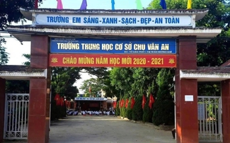 Công an triệu tập thầy giáo bị tố 'chạm vào vùng nhạy cảm' nữ sinh lớp 8