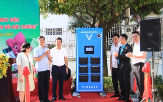 Phường đầu tiên của TP.HCM lắp trạm sạc, tủ đổi pin xe máy điện