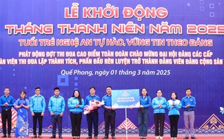 Thanh niên Nghệ An đẩy mạnh 'bình dân học vụ số'