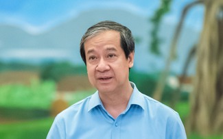 Miễn học phí học sinh cả nước, cấp trực tiếp cho học sinh dân lập, tư thục
