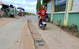 Rãnh nguy hiểm trước trường học