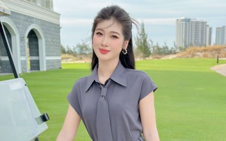 Áo tay hến là mảnh ghép dịu dàng cho cô nàng nữ tính