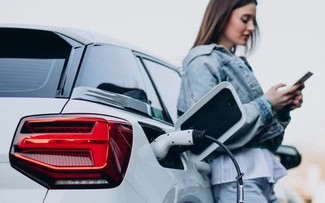 Công nghệ pin sạc đầy xe điện chỉ trong 18 giây