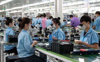 Giảm một nửa tiền đóng công đoàn phí