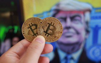 Giá Bitcoin hôm nay 13.1.2026: BTC vụt tăng khi ông Trump gây áp lực lên Iran