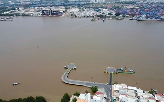 Tài xế lưu ý: Phà Cát Lái tạm cấm ô tô trên 8 tấn