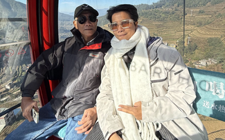 Chuyến du lịch nước ngoài đầu tiên cùng nhau của hai cha con