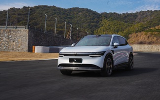 Zeekr hé lộ thời điểm mang xe điện hạng sang về Việt Nam