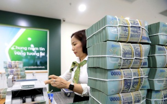 Vietcombank tăng phí dịch vụ thẻ