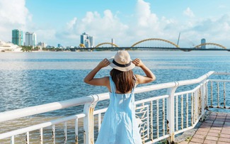 Du khách Anh đến Việt Nam sống và lý do cô gọi nơi này là 'thiên đường'