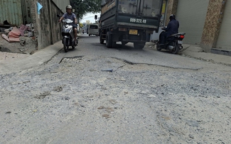 Đường loang lổ ổ gà