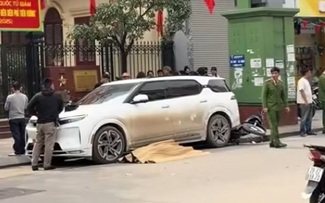 Tai nạn ô tô chết người ở Hà Nội: Làm thế nào để lùi xe an toàn?