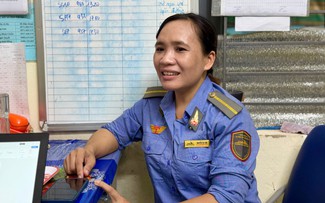 Gác tàu giữa lòng TP.HCM