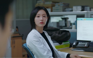 Lý do phim mới của 'nữ thần' Kim Ji Won vừa lên sóng đã gây sốt Lý do phim mới của 'nữ thần' Kim Ji Won vừa lên sóng đã gây sốt