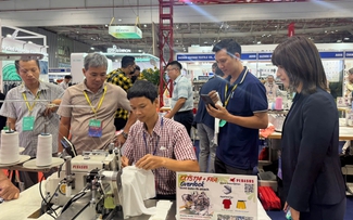 Hơn 400 thương hiệu quốc tế triển lãm công nghệ dệt may, da giày tại TP.HCM