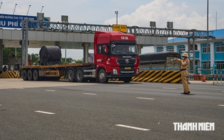 Sai lầm khi bật đèn xi-nhan dễ khiến tài xế vi phạm lỗi chuyển làn
