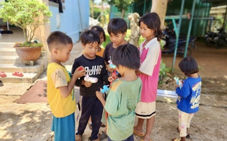 Gửi nắng sẻ chia Gửi nắng sẻ chia