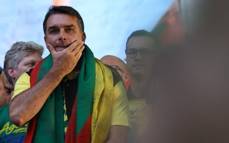 Ông Flavio Bolsonaro bí mật rời Brazil đến Mỹ sau khi thất cử