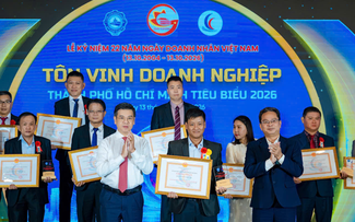 Chủ tịch HĐQT Hồ Hoàng Bảo Vinh: Dấu ấn 17 năm cùng Á Đông ADG Chủ tịch HĐQT Hồ Hoàng Bảo Vinh: Dấu ấn 17 năm cùng Á Đông ADG