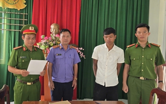 Bực tức chuyện vợ uống bia, chồng tưới xăng đốt nhà bố mẹ vợ