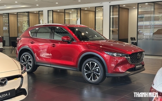 Crossover cỡ trung tại Việt Nam đua giảm giá mùa cuối năm