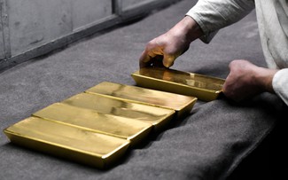 Nhà hảo tâm bí ẩn tặng 21 kg vàng để TP.Osaka sửa ống nước