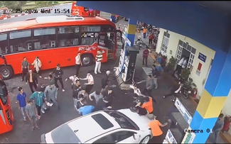 Bắt khẩn cấp tài xế lái ô tô tông 7 người tại bến xe ở Đà Lạt