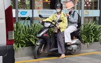 Giá xăng cao, 'đi chung xe' bỗng nên hot trở lại