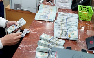 Giá USD hôm nay 13.3.2026: Ngân hàng tăng mạnh giá mua vào