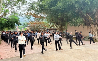 'Gieo chữ' trên non: Đổi thay ở ngôi trường từng 'đội sổ'