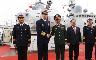 Hai tàu hộ vệ tên lửa của Việt Nam bắt đầu tuần tra cùng Hải quân Trung Quốc