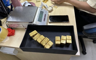 Vàng giảm sâu, người mua lỗ lên gần 10 triệu đồng/lượng chỉ trong một ngày