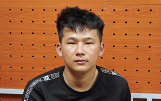 Vụ giật dây chuyền ở Tân Huê Viên: 4 nghi phạm ra đầu thú