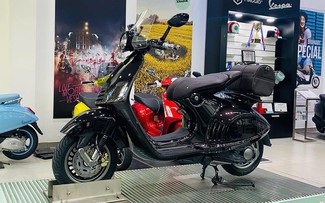 Vespa 946 Horse vừa về Việt Nam đã 'khan hàng', giá hơn nửa tỉ đồng