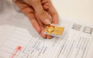 Công ty vàng tăng bán khi giá giảm mạnh