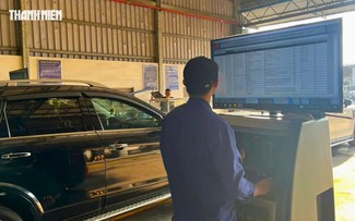 Kiểm định khí thải phải ký giấy cam kết, nhiều người dùng xe máy dầu hoang mang