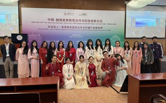 Đại học danh tiếng Thanh Hoa của Trung Quốc qua 'lăng kính' du học sinh Việt