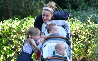 Amber Heard lui về ở ẩn cùng 3 con sau sóng gió
