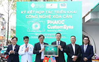 Ra mắt công nghệ xóa cận PHAKIC CustomEyes™ sử dụng siêu âm AI thông minh