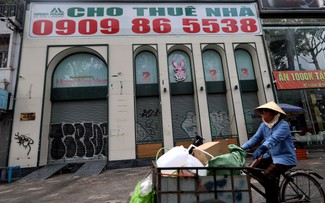 Hàng loạt 'mặt tiền vàng' trung tâm TP.HCM ế ẩm bỏ trống