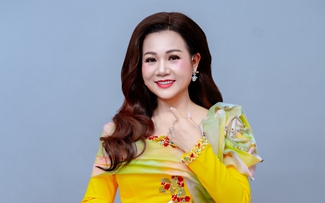 Ca sĩ bolero Dương Hồng Loan trải lòng về nghề, lên tiếng chuyện nghỉ hưu