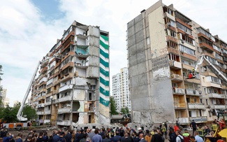 Chiến sự Ukraine ngày 1.542: Nga tập kích dồn dập, Kyiv tăng đánh nhà máy lọc dầu
